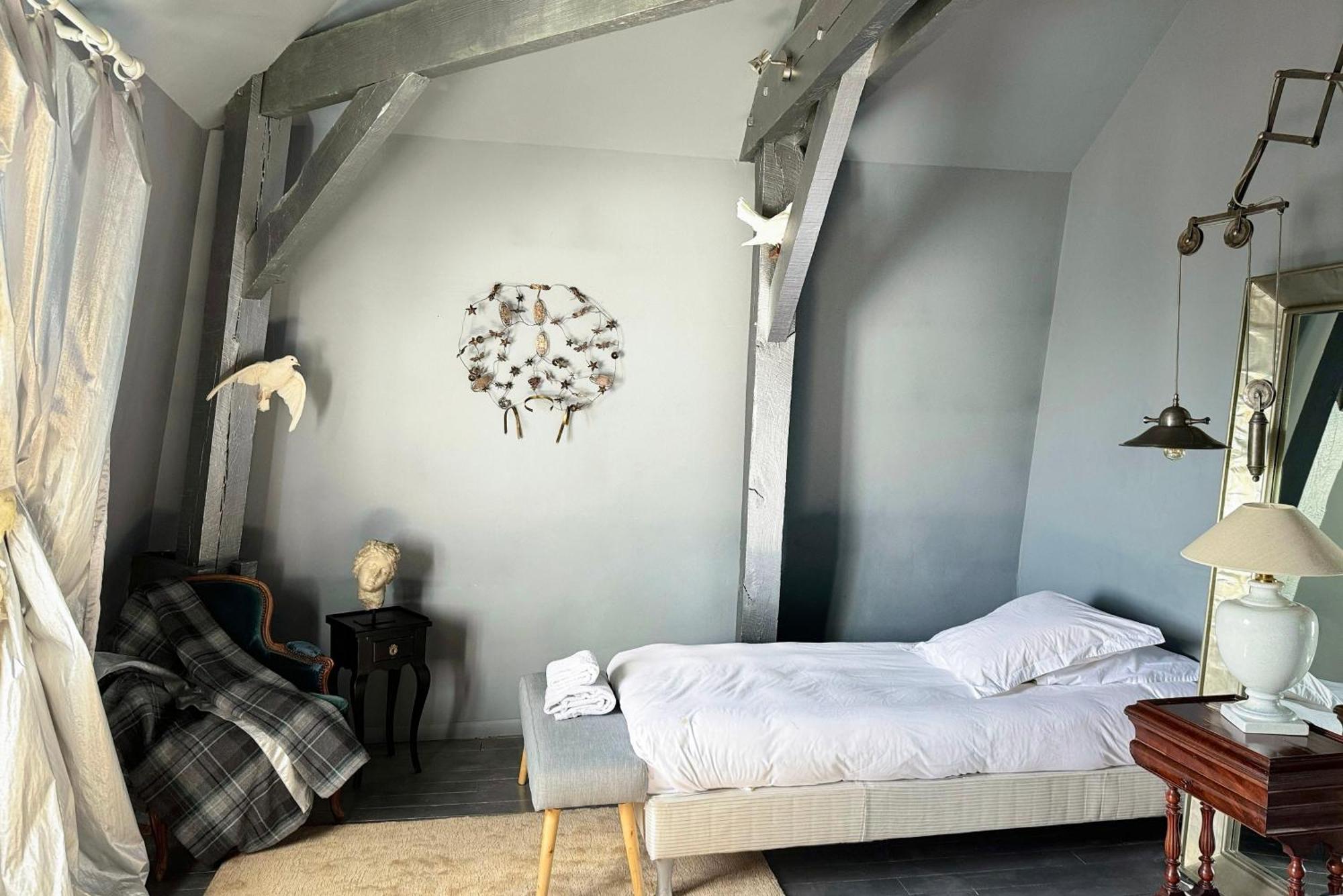 Maison D'Hotes Stella Cadente โพรแว็ง ภายนอก รูปภาพ