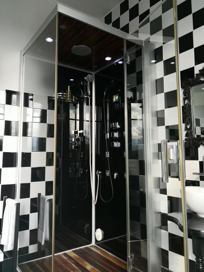 Maison D'Hotes Stella Cadente โพรแว็ง ภายนอก รูปภาพ