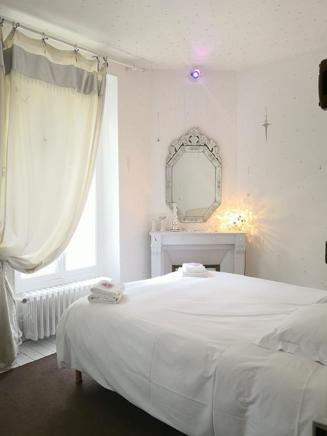 Maison D'Hotes Stella Cadente โพรแว็ง ภายนอก รูปภาพ
